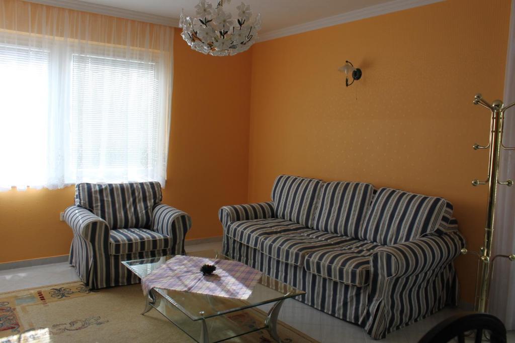 Orwa Apartmanok - Cedrus Koez ซาลาคาโรส ห้อง รูปภาพ