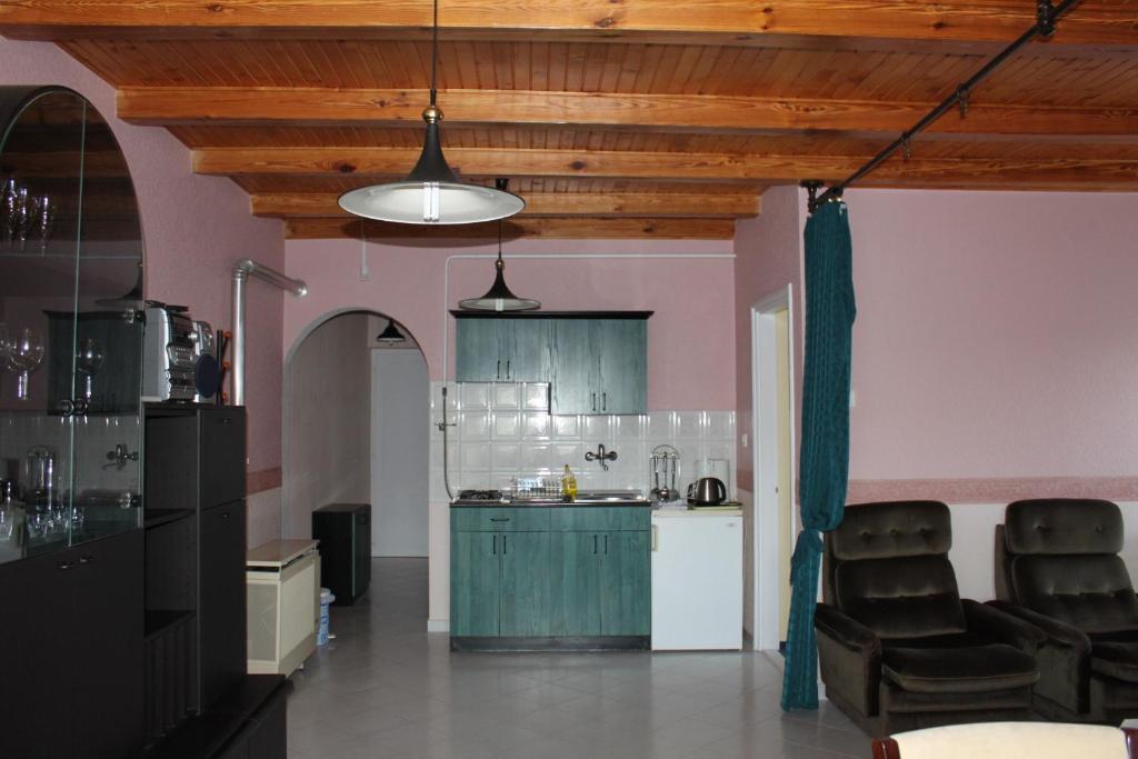 Orwa Apartmanok - Cedrus Koez ซาลาคาโรส ห้อง รูปภาพ